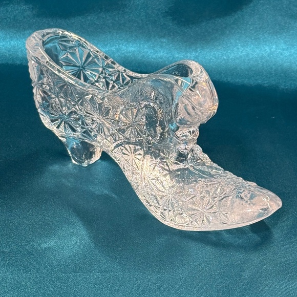 Vintage Cottagecore Fenton Clear Art Glass Daisy & Button Cat Head Shoe Slipper - Picture 1 of 7